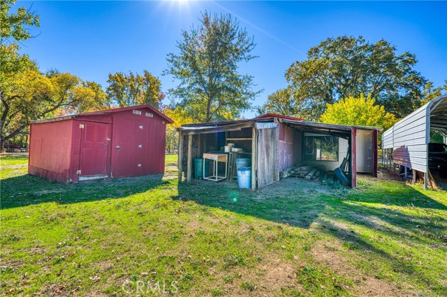 11694 Old Spruce Grove, Lower Lake