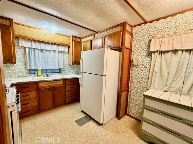 11694 Old Spruce Grove, Lower Lake