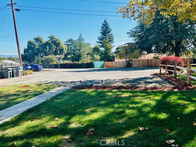 550 Hillcrest Drive, Lakeport
