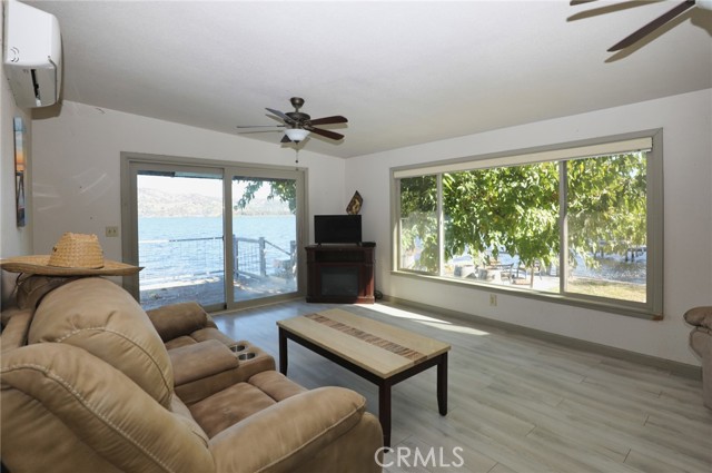 11740 North Drive, Clearlake