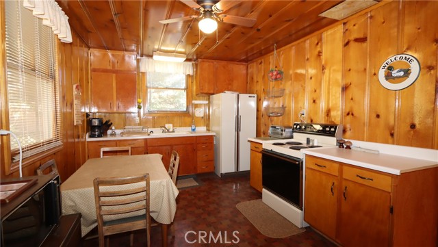 10785 Loch Lomond, Loch Lomond