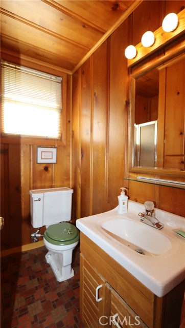 10785 Loch Lomond, Loch Lomond