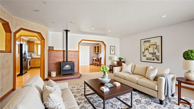 18413 Deer Hill Road, Hidden Valley Lake