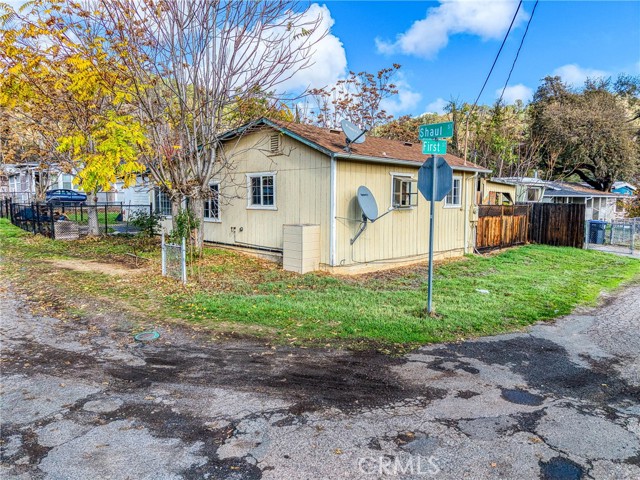 70 Shaul Street, Clearlake Oaks