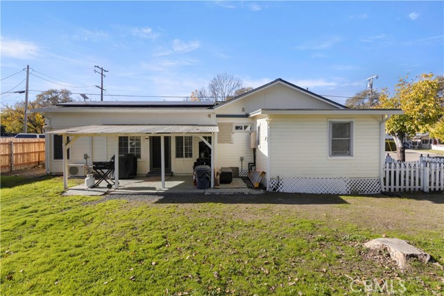 110 S Russell, Lakeport