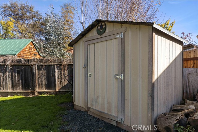 110 S Russell, Lakeport