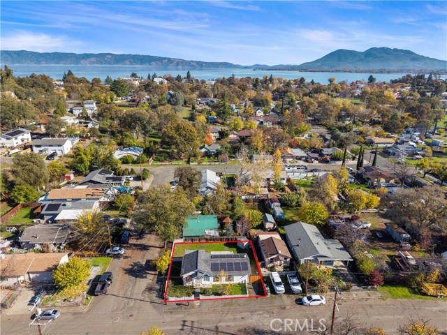 110 S Russell, Lakeport