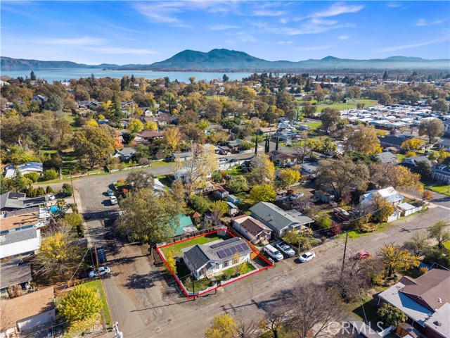 110 S Russell, Lakeport