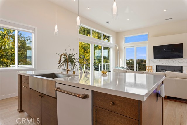 8 Queen Ann, Lakeport