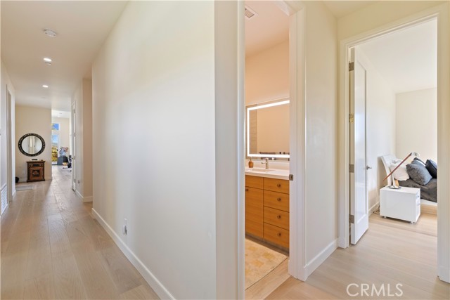 8 Queen Ann, Lakeport