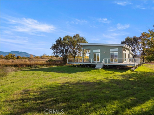 8 Queen Ann, Lakeport