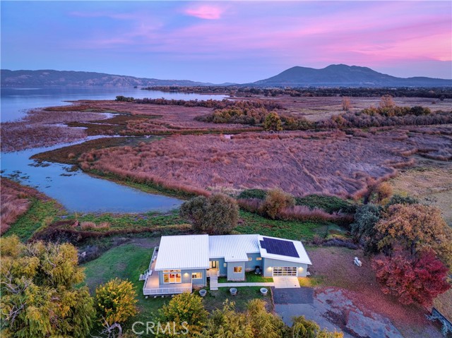 8 Queen Ann, Lakeport