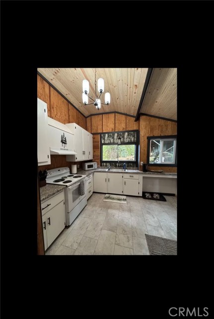 16135 Bottle Rock rd., Cobb