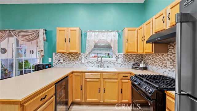 19070 Ravenhill, Hidden Valley Lake