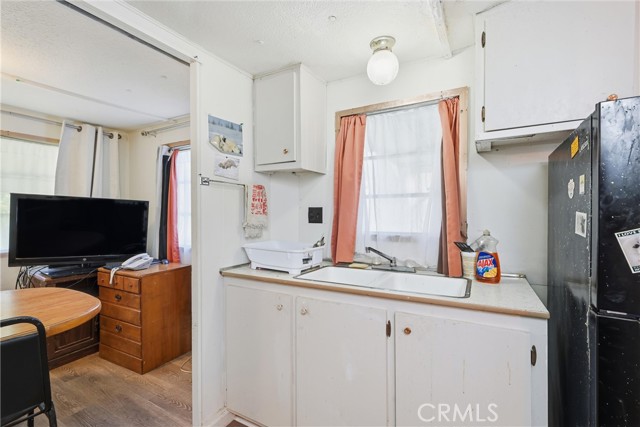 3040 Lakeview, Nice