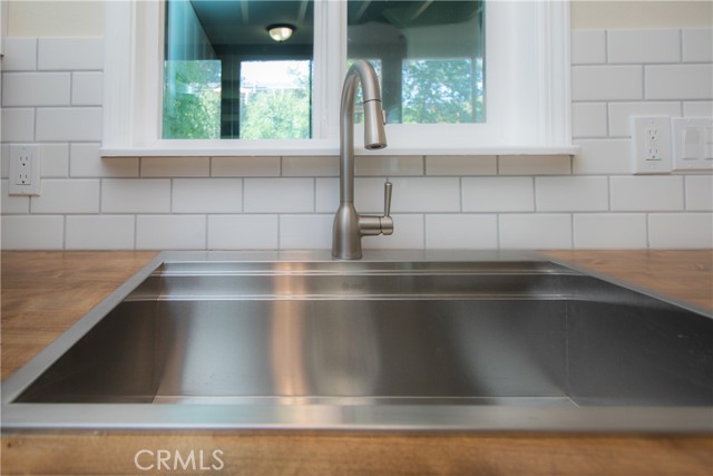 940 Sixth Street, Lakeport