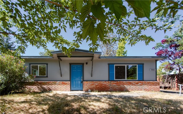 940 Sixth Street, Lakeport