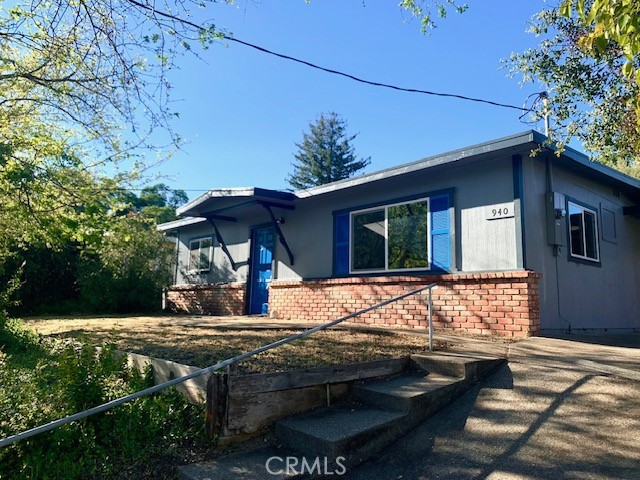 940 Sixth Street, Lakeport