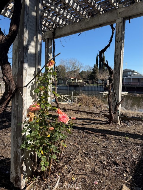 7332 Anchor, Clearlake