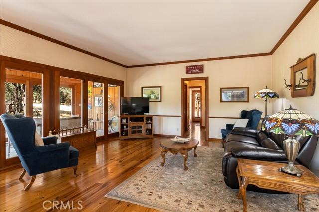 608 Dixon Drive, Lakeport