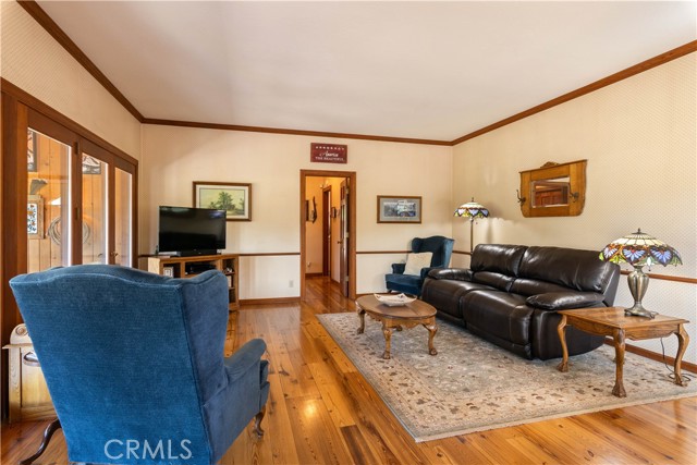 608 Dixon Drive, Lakeport