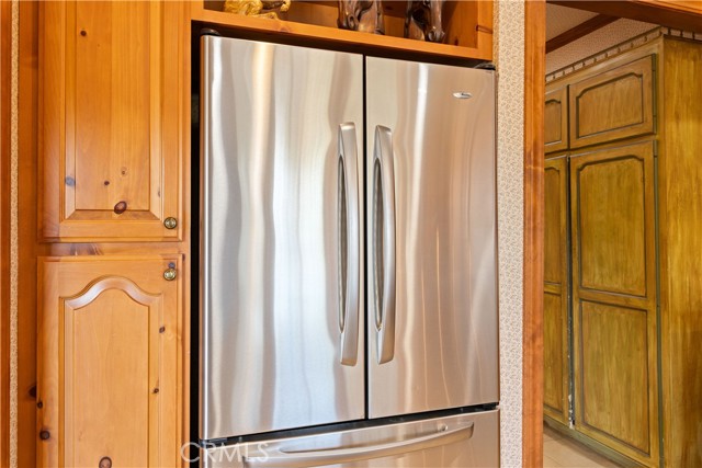 608 Dixon Drive, Lakeport