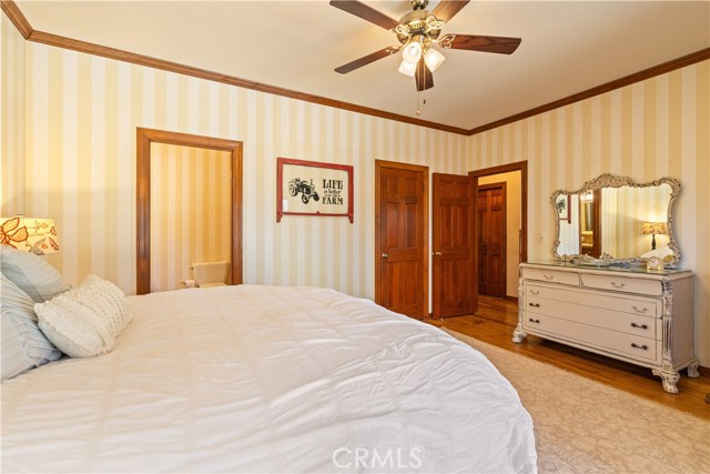 608 Dixon Drive, Lakeport