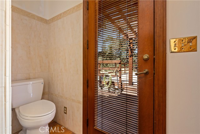 608 Dixon Drive, Lakeport