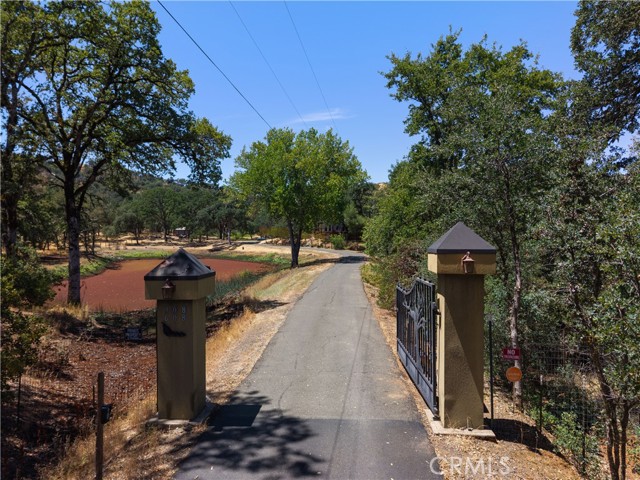 608 Dixon Drive, Lakeport