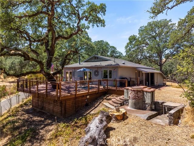 608 Dixon Drive, Lakeport