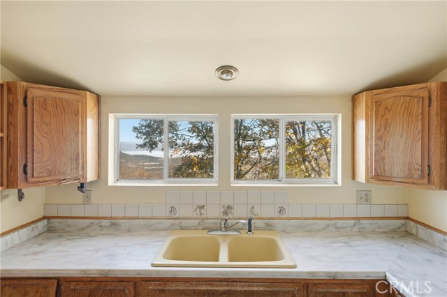 9184 Diamond Dust, Kelseyville