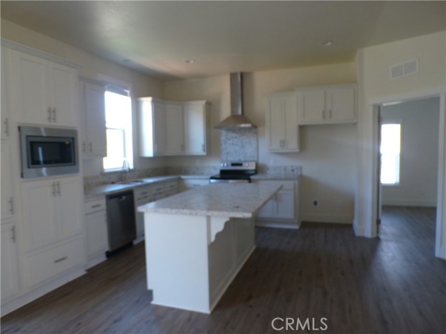 21305 Stewart, Middletown