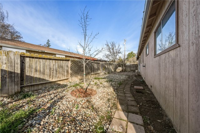 1011 2nd, Lakeport