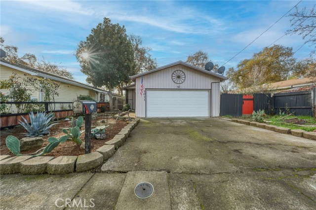 1011 2nd, Lakeport
