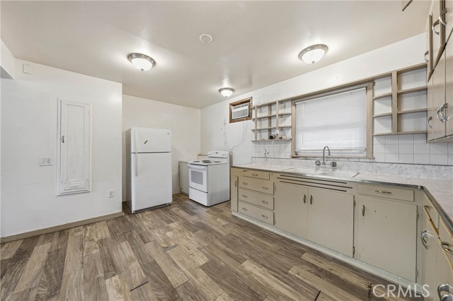 3995 Mullen Avenue, Clearlake
