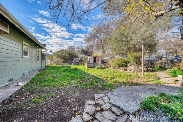 3995 Mullen Avenue, Clearlake