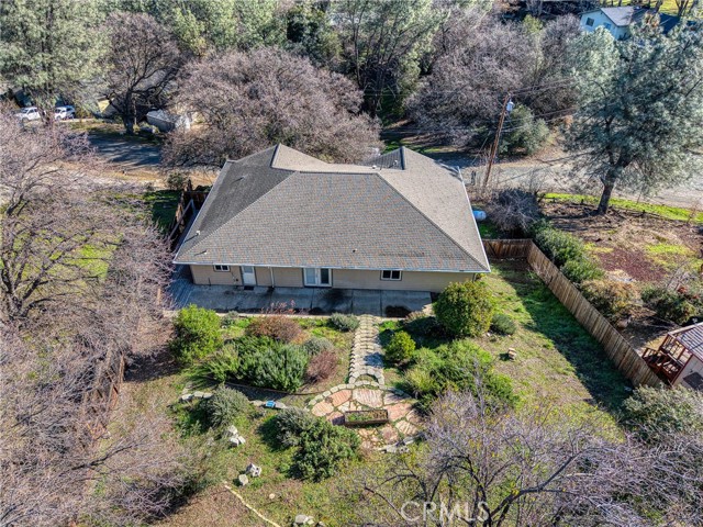 5585 Sunrise Drive, Kelseyville
