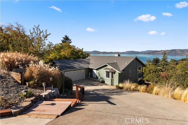2901 Riviera Heights, Kelseyville