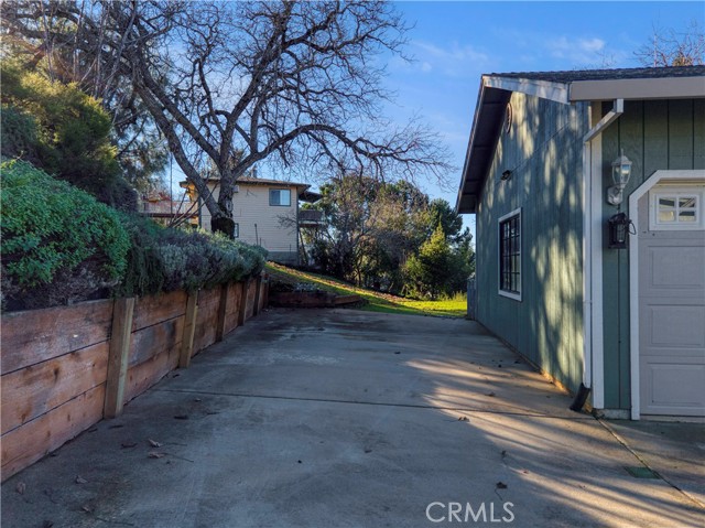 2901 Riviera Heights, Kelseyville