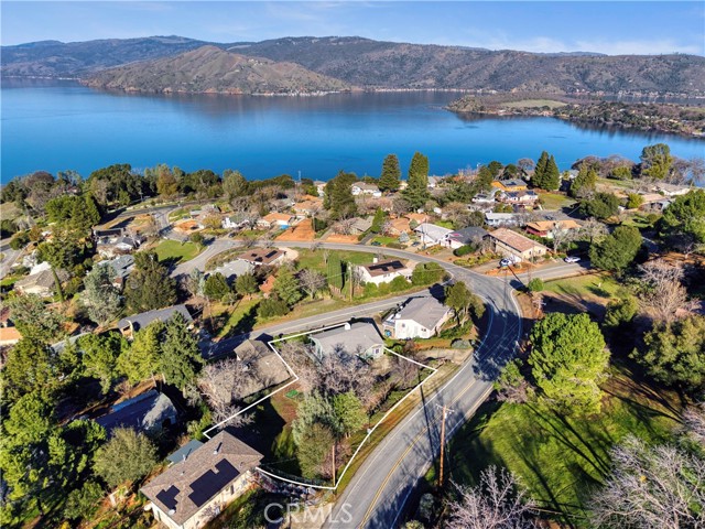 2901 Riviera Heights, Kelseyville