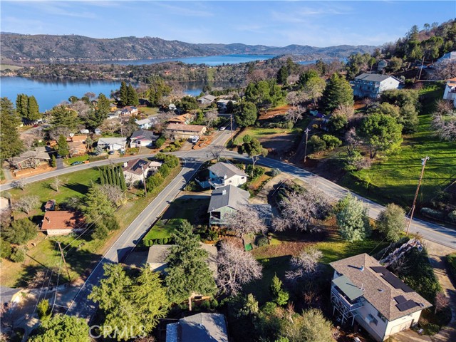2901 Riviera Heights, Kelseyville