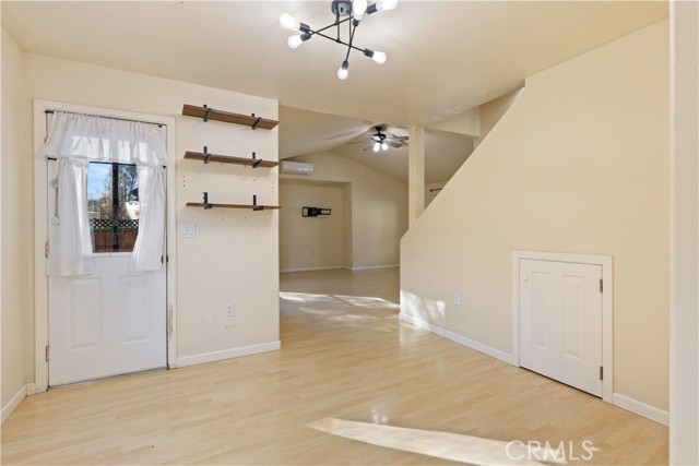 5649 Crawford, Clearlake