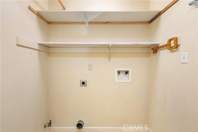 5649 Crawford, Clearlake