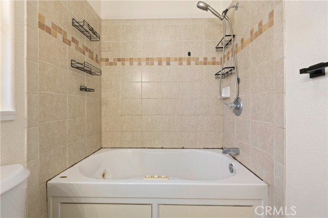 5649 Crawford, Clearlake