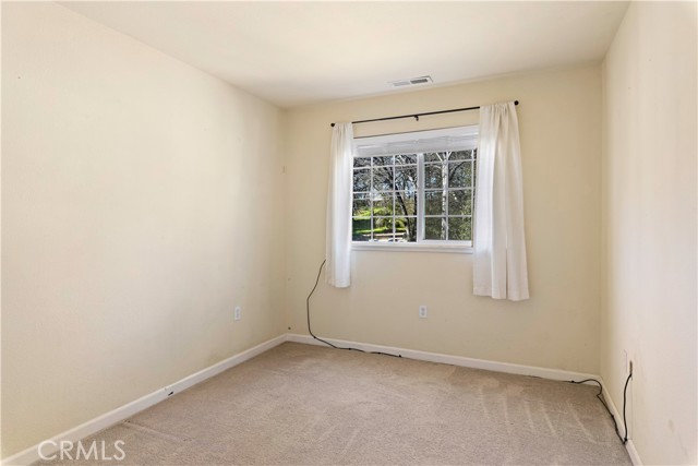 5649 Crawford, Clearlake