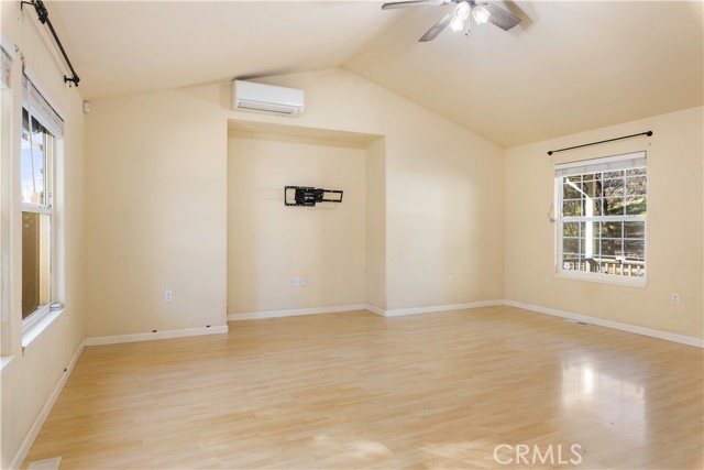 5649 Crawford, Clearlake