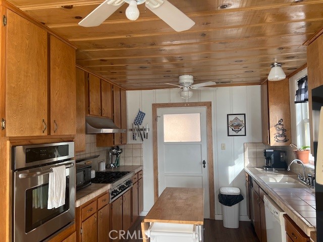 12605 Lakeshore Drive, Clearlake