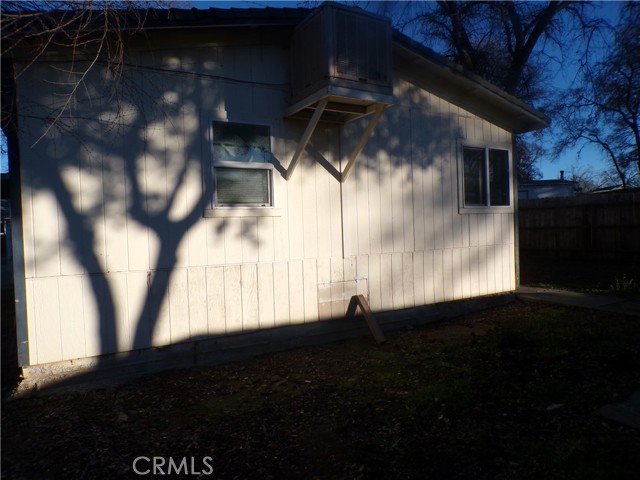 3767 Buckeye, Clearlake