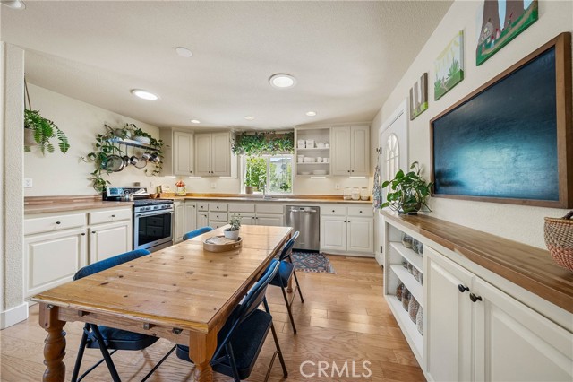 21425 Valley Oak Drive, Middletown