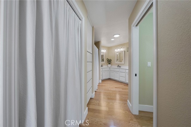 21425 Valley Oak Drive, Middletown